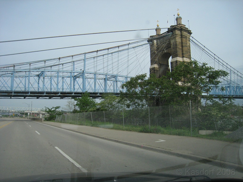 Flying Pig 2009 0230.jpg - The "Flying Pig Marathon" in Cincinnati Ohio May 3, 2009. I did the half marathon. Pretty good race, although all I remember is HILLS (actually bridges) including one killer that seemed to go for a mile!